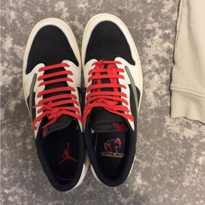 Travis Scott Jordan 1 Low